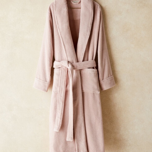 HAVEN WELL WITHIN Plush Robe - Picture 2 of 5